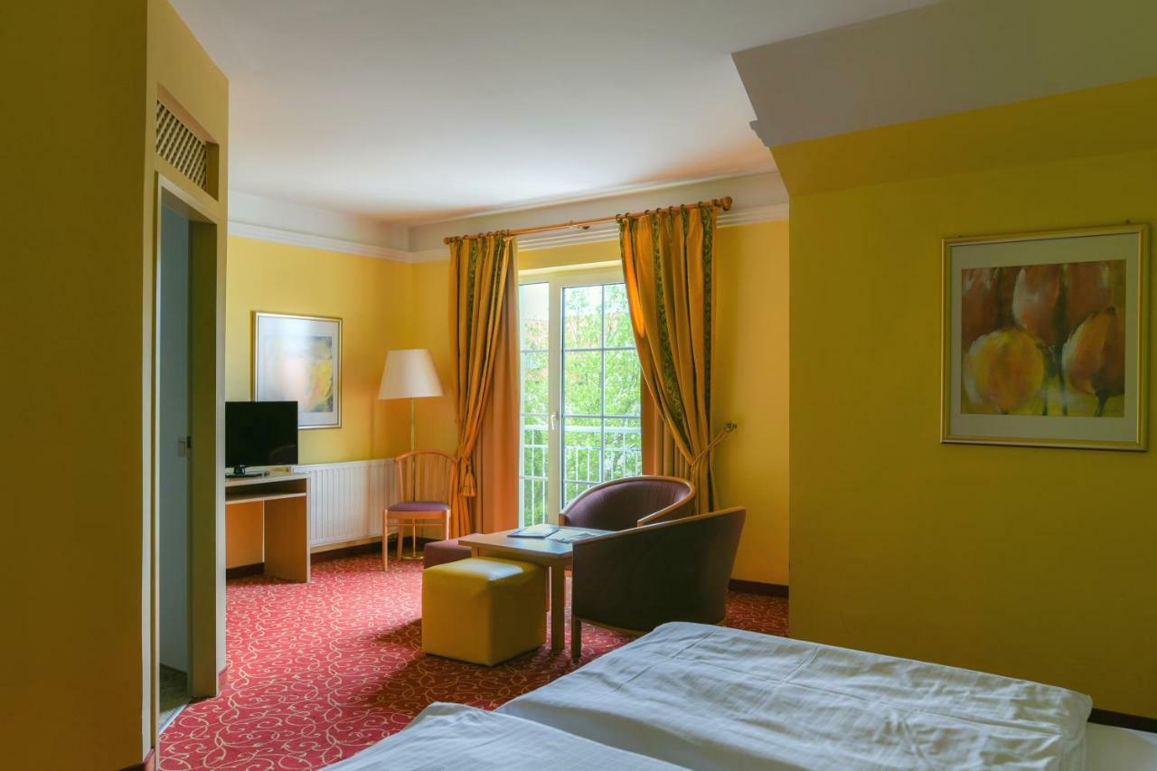 Thermenhotel Vier Jahreszeiten 4*